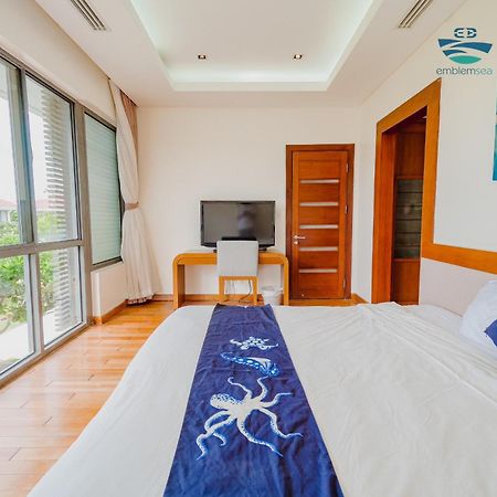 Emblem Sea 4 Bedroom Villas Da Nang Luaran gambar