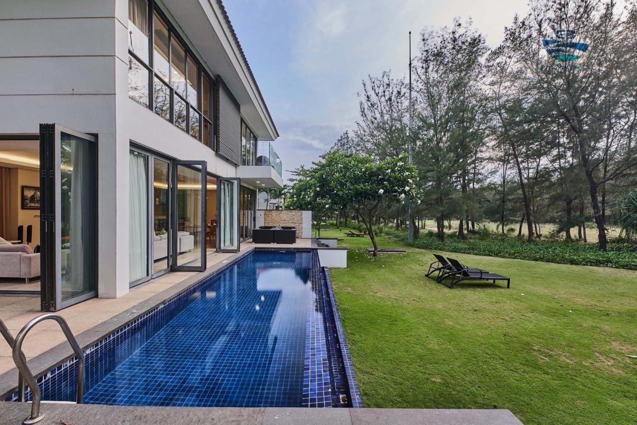 Emblem Sea 4 Bedroom Villas Da Nang Luaran gambar