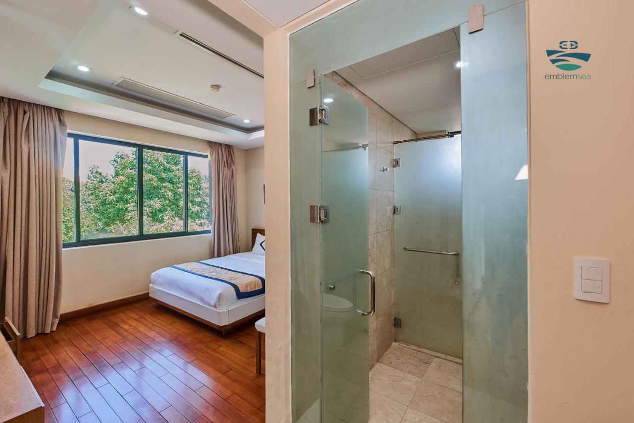 Emblem Sea 4 Bedroom Villas Da Nang Luaran gambar