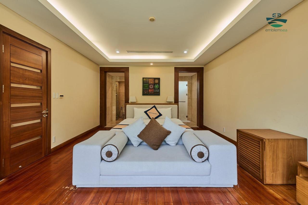 Emblem Sea 4 Bedroom Villas Da Nang Luaran gambar